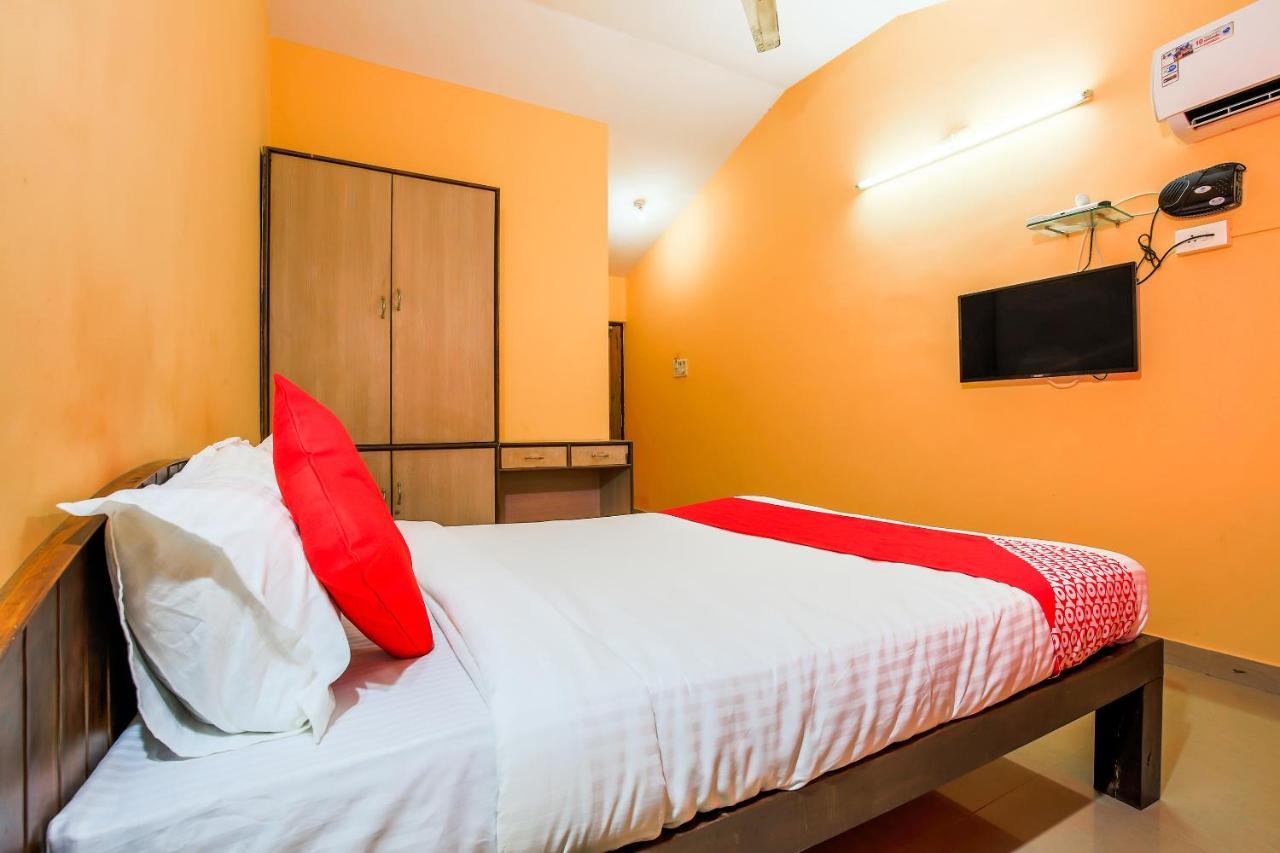 Oyo 23035 Srinivas Residency 3*