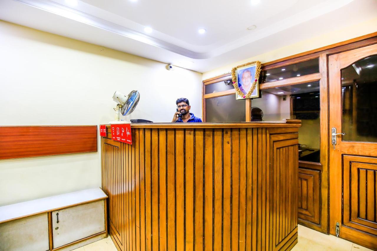 Oyo 23035 Srinivas Residency
