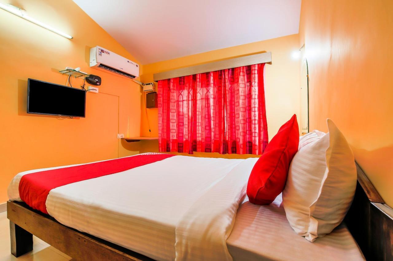 Oyo 23035 Srinivas Residency Hotel 3*