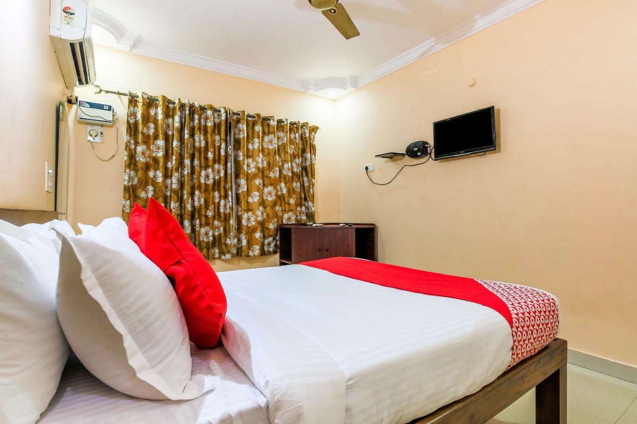 Oyo 23035 Srinivas Residency